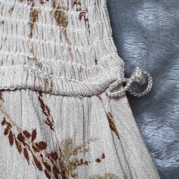 Altar'd State Womens Size Small Shorts Romper Tan Floral Cottagecore Boho Mini - Picture 16 of 16